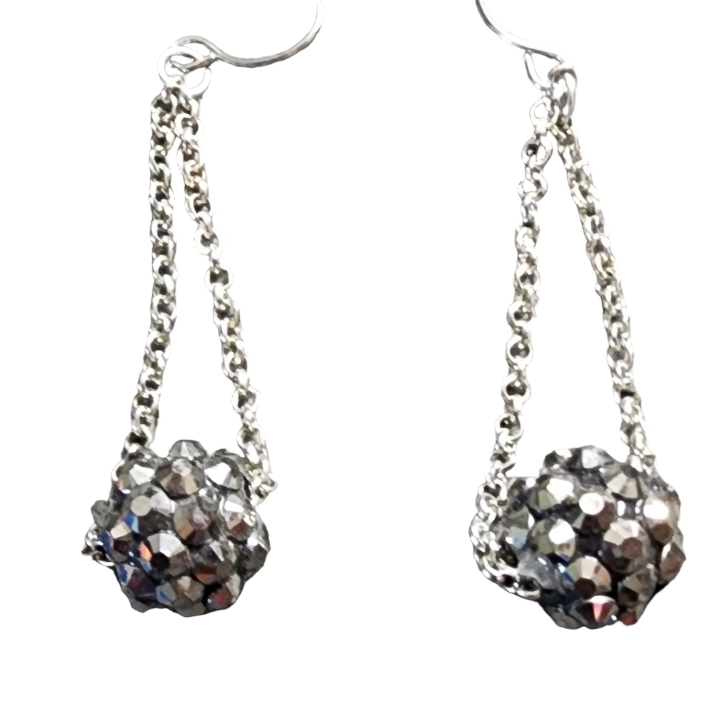 💥4 For $20💥Timeless Silvertone Cluster Earrings